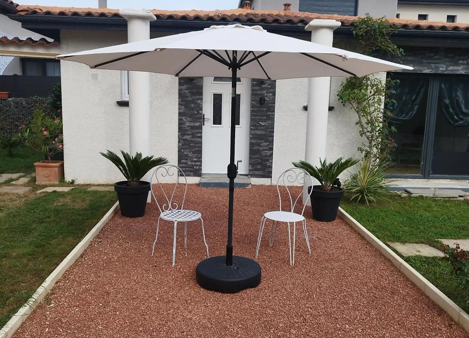 Appartement Dans Villa Borghese La Boisse Apartamento
