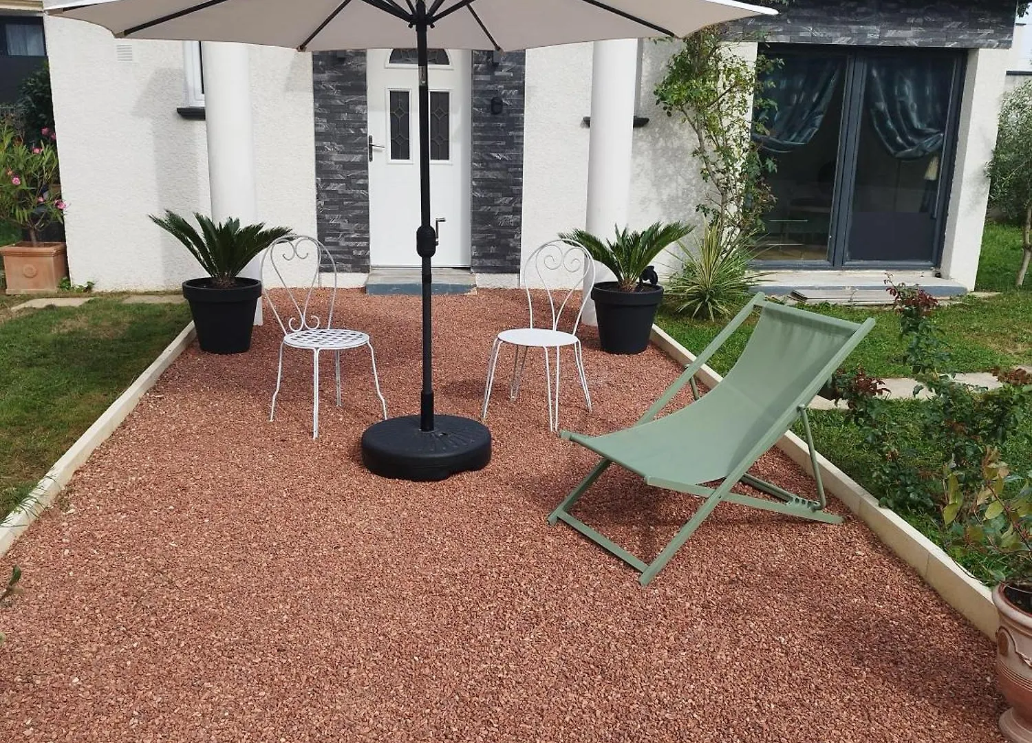 Appartement Dans Villa Borghese La Boisse 0*,  France